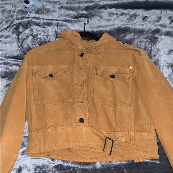 🚀SOLD🚀Evelyn Velour Cropped Jacket - Picture 4 of 6